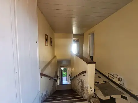 Venta En Block Dos Locales y una Casa Bernardino Rivadavia Mar del Plata