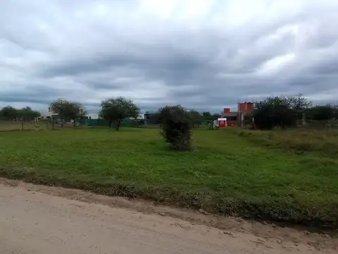 Terreno en Venta en Villa Catalina, USD 43.000