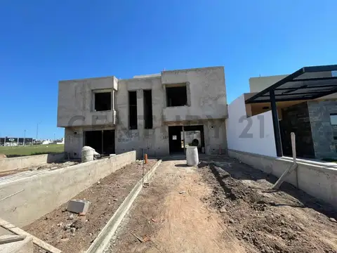 Dúplex a estrenar en Docta Urbanización – 3 dormitorios