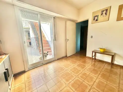 Casa 3 ambientes con 1 baño