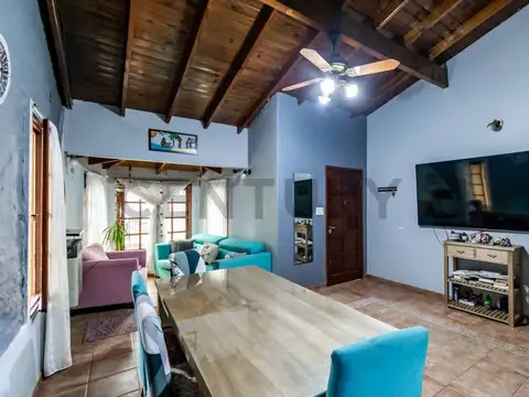 Casa en Venta en Martín Coronado, USD 195.000
