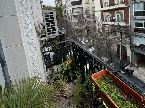 Casa de Estilo Francés , Luminosa Amplia IDEAL INVERSION TIPO  HOTEL BUTIQUE