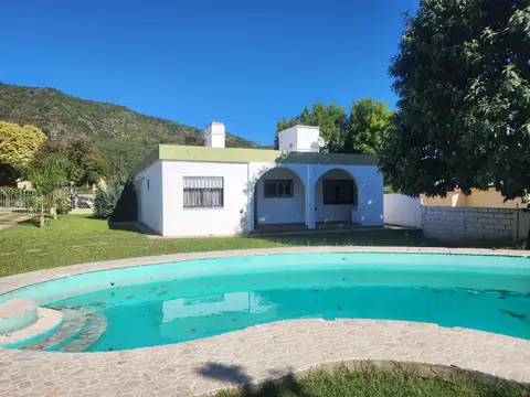 Casa a la venta en Villa Carlos Paz. (C384)