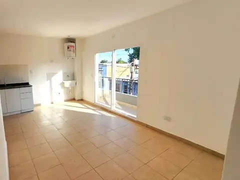 Departamento en Alquiler en Villa Bosch, $ 540.000