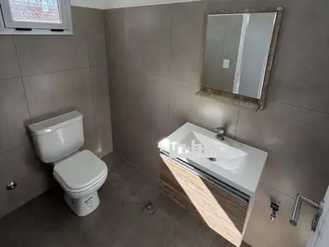 Oficina - Venta - Argentina, Berazategui - Calle Avenida Sabin 2229