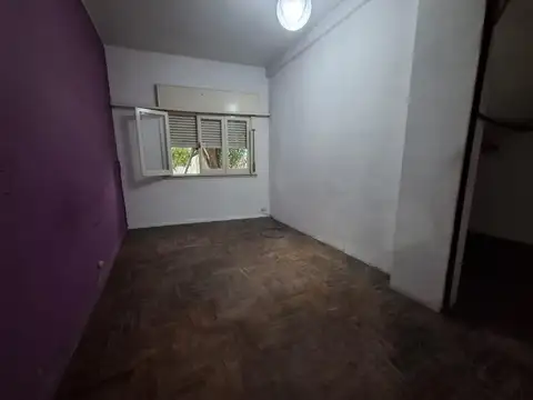 Depto Tipo Casa 6 ambientes con 2 baños