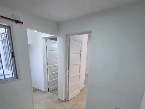 BUEN DEPTO T/CASA 2 AMB C/PATIO A PASOS DE YRIGOYEN!