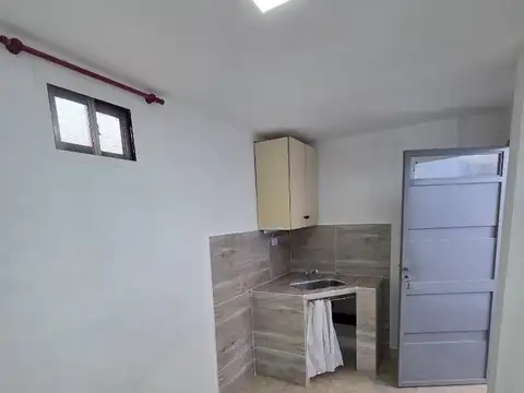 Depto Tipo Casa en Alquiler en Temperley, $ 390.000