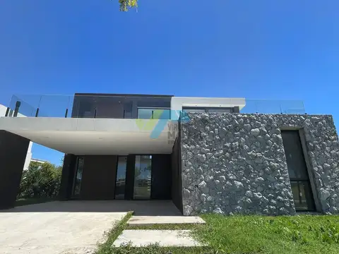 Casa  en Alquiler en Costas, Puertos, Escobar