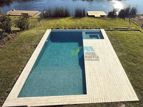 Casa 5 ambientes con 5 baños