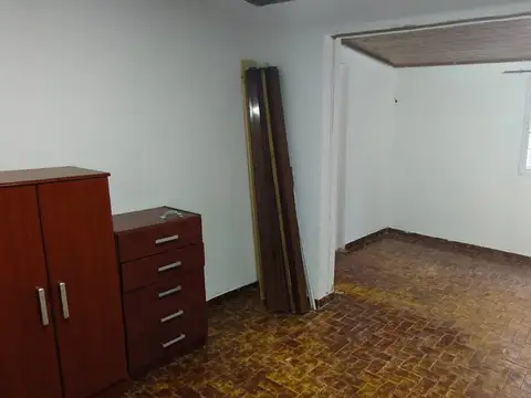 Depto Tipo Casa en Alquiler en Ramos Mejia, $ 590.000