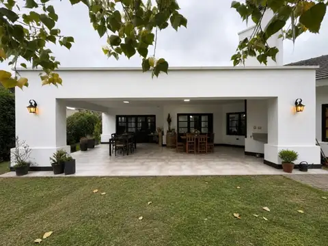 Casa en Venta al Este
