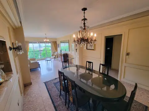 Departamento de 150 m² con 2 Dorm. y dependencia de servicio en Venta en Recoleta