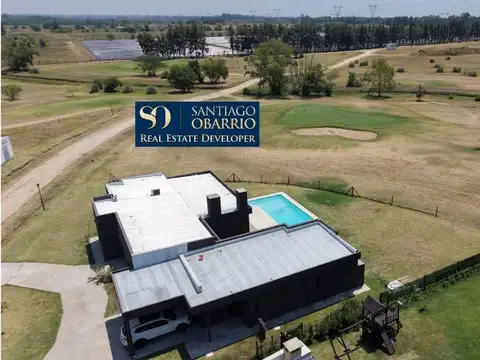  Excelente Casa en Venta Medal country Club Pilar s/uno de los mejores lotes al golf de Medal 