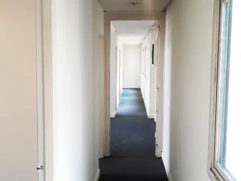 Alquiler Oficina Sin Expensas en Microcentro