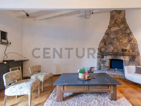 Casa 7 ambientes con 5 baños