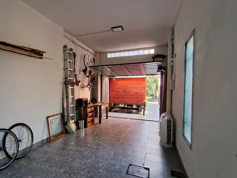 Venta Casa 4 Ambientes con Jardín en Florida