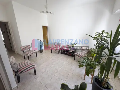Depto Tipo Casa en Venta en Agronomía, USD 270.000