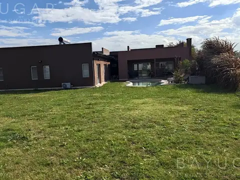 Casa en Venta al Este