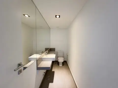 Departamento en Alquiler con 2 cocheras