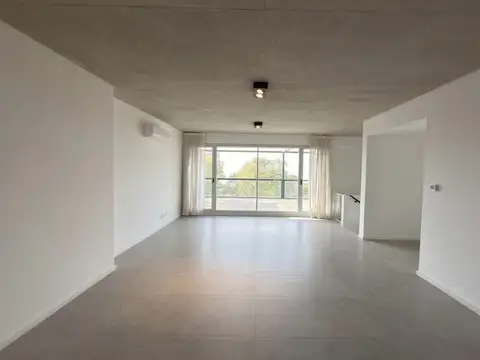 Departamento en Alquiler de 4 ambientes