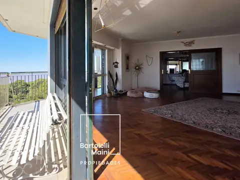 Departamento en Venta de 7 ambientes