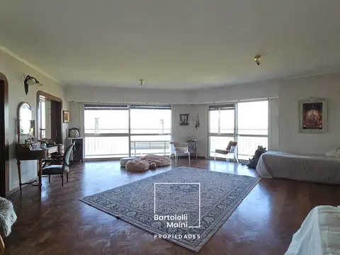 Departamento en Venta de 7 ambientes