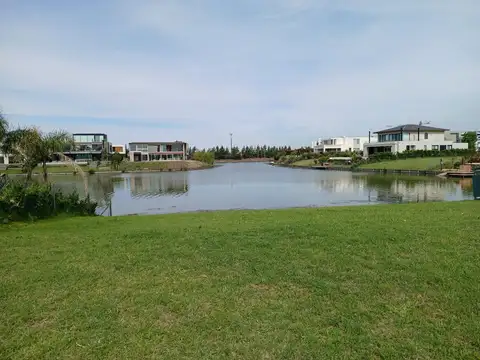 Terreno en Venta de 910,0 m2