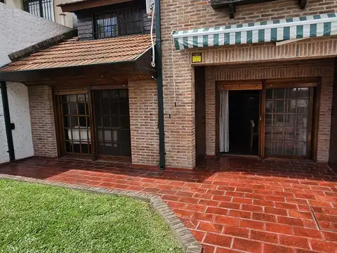 Casa 6 ambientes con 3 baños