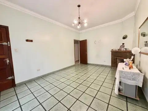 Casa en Venta en Castelar Sur, USD 175.000