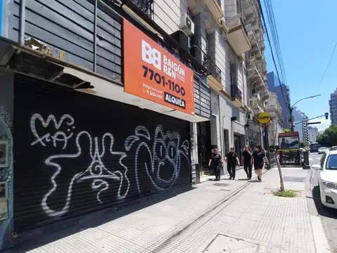 LOCAL COMERCIAL EN AV CORRIENTES - Frente al Shopping Abasto