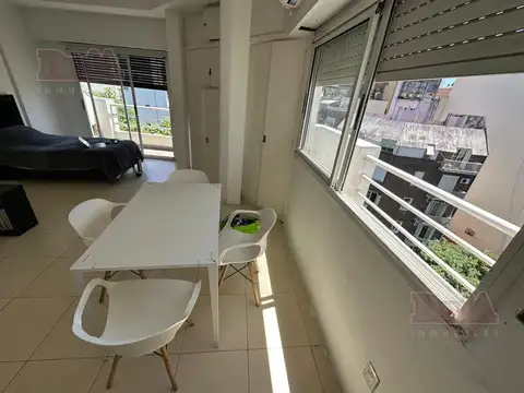 Pacheco de Melo al 2500