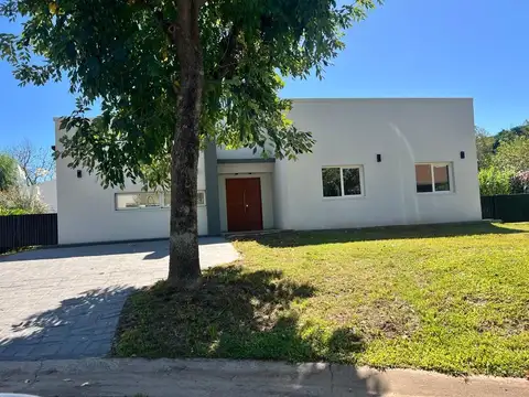 Casa en Venta en Haras Santa Maria - Los Eucaliptus, USD 225.000