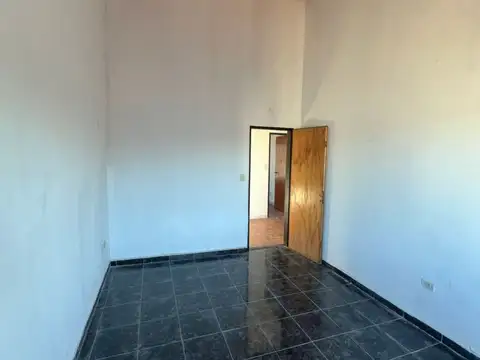Casa - Venta - Argentina, La Matanza - ROCAMORA 4286