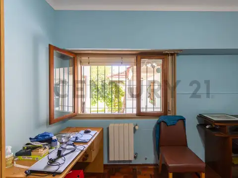 Casa en venta en City Bell  entre caminos