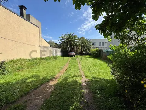 Lote en venta en City bell - 540m2 - con casa a reciclar/demoler - 467 / Belgrano y Vergara