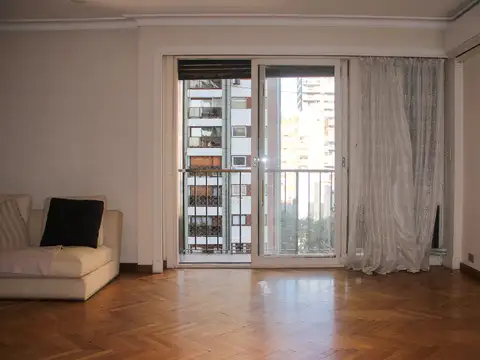 Departamento 7 ambientes con 4 baños