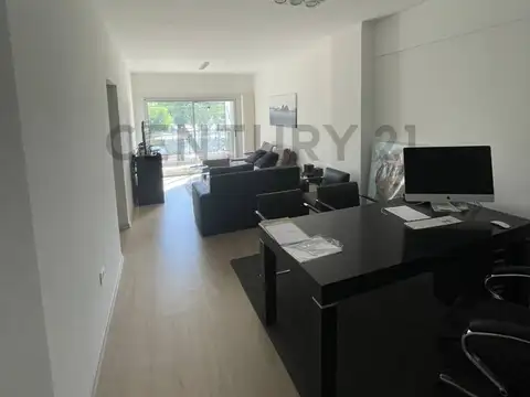 12 entre 39 y 40 , Piso 1