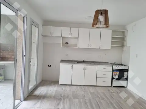 Casa en Venta en General Fernandez Oro, USD 110.000