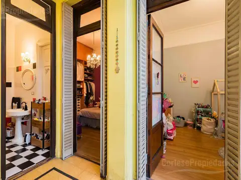 Depto Tipo Casa 3 ambientes con 2 baños