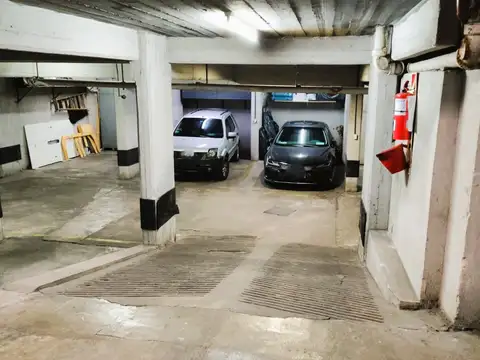 *COCHERA CUBIERTA EN ALQUILER *EXCELENTE UBICACIÓN A 7 CUADRAS DE LA ESTACIÓN