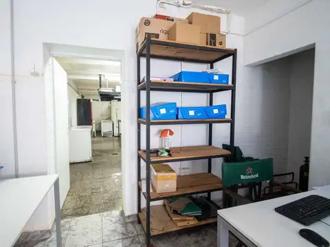 Local en Venta 49 años