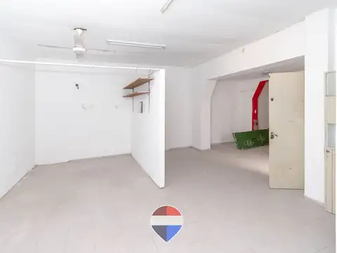 Local en Venta en Los Hornos, USD 170.000