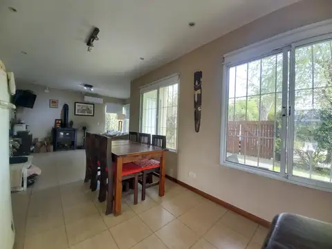 Casa con pileta y parque - Bo Pque Pellegrini 3 - Pilar