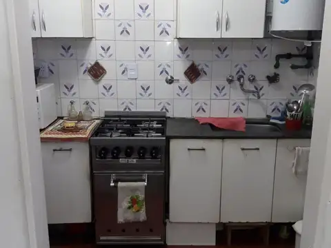 PIO DIAZ 1000, Piso 1