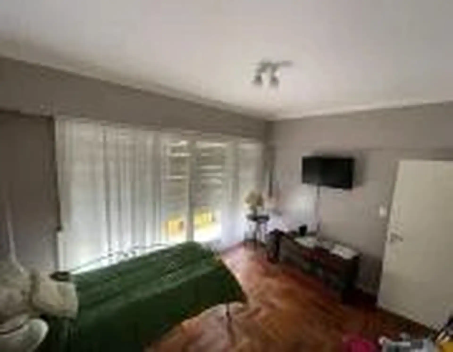 Departamento 4 amb, 90m² con balcón — Centro