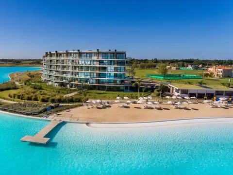 Lote de 802m2 en venta en Terralagos, Canning