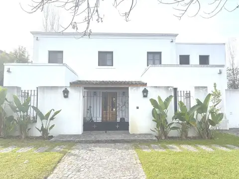 Av. Santa Maria al 6300