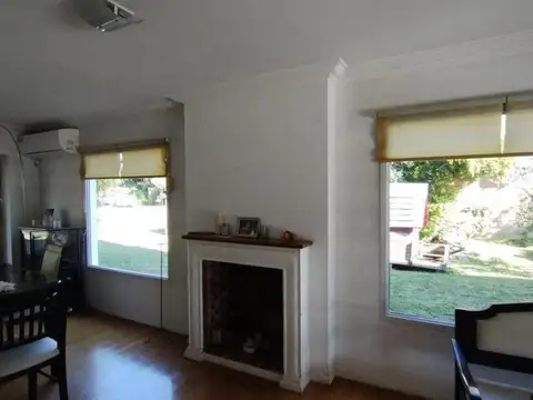 Casa en Venta con 4 cocheras