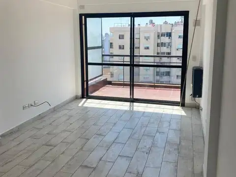 Departamento en Alquiler en Floresta, $ 480.000